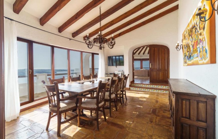 Villa di lusso sulla spiaggia di Fornells