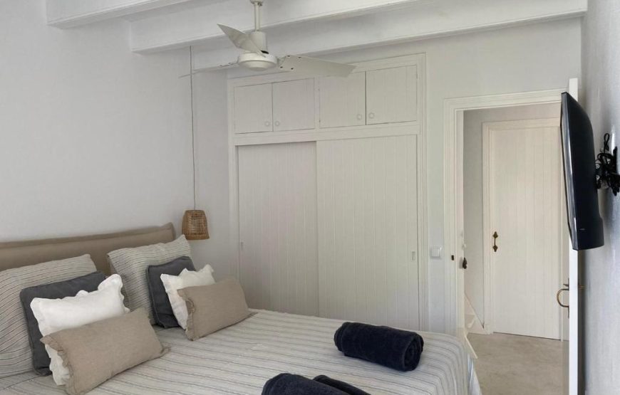 Es Chalet