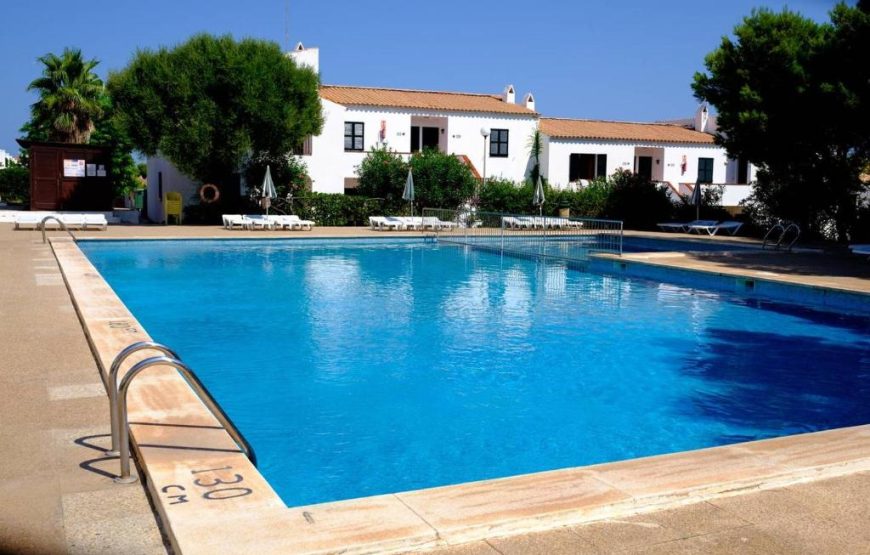 Vista sul mare e sulla piscina